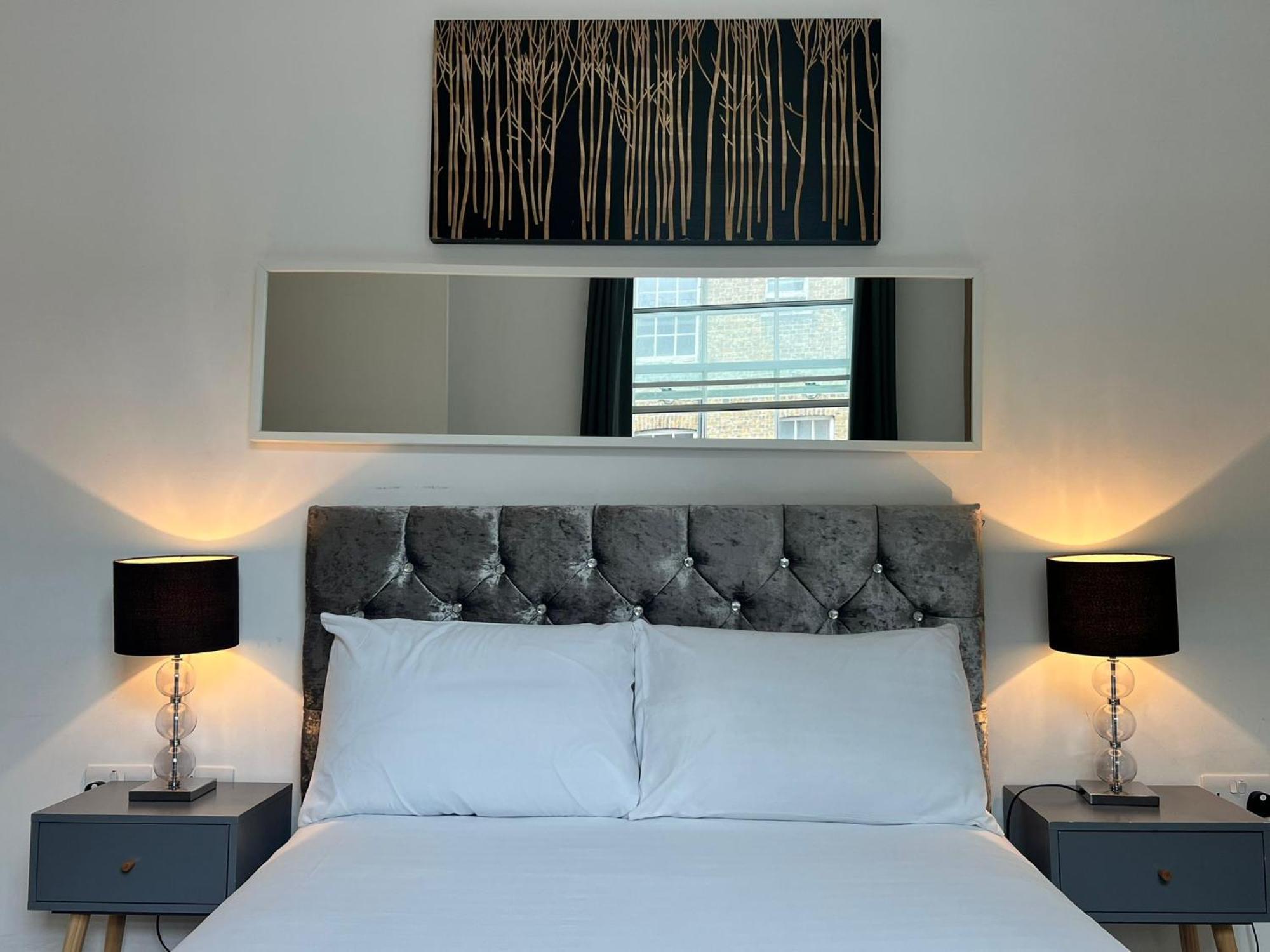 One Bedroom Apartment In Holborn London Exteriör bild